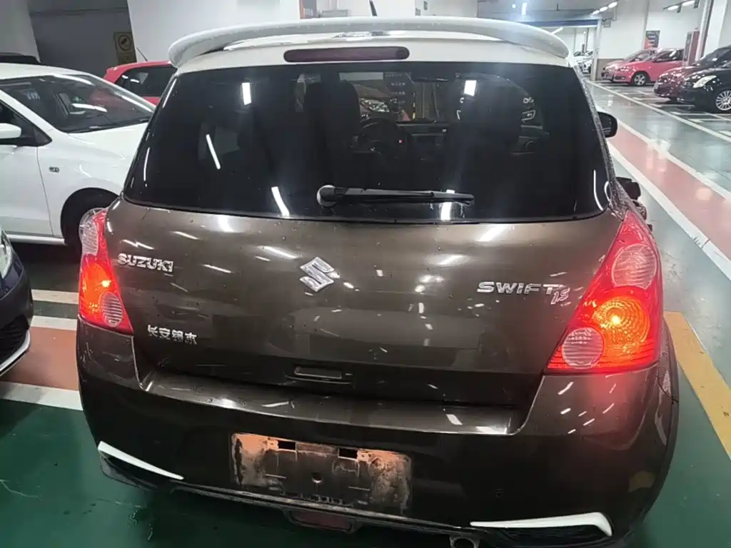 Suzuki Swift — миниатюра 6