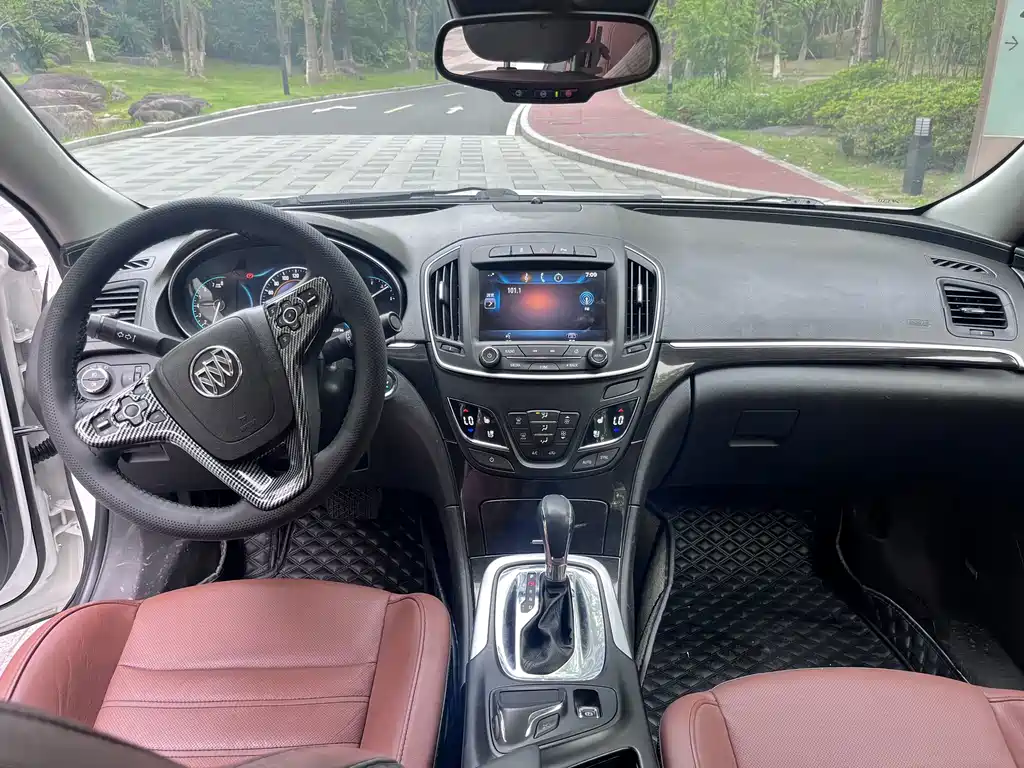 Buick Regal — миниатюра 10