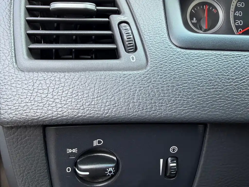 Volvo XC Classic — миниатюра 23