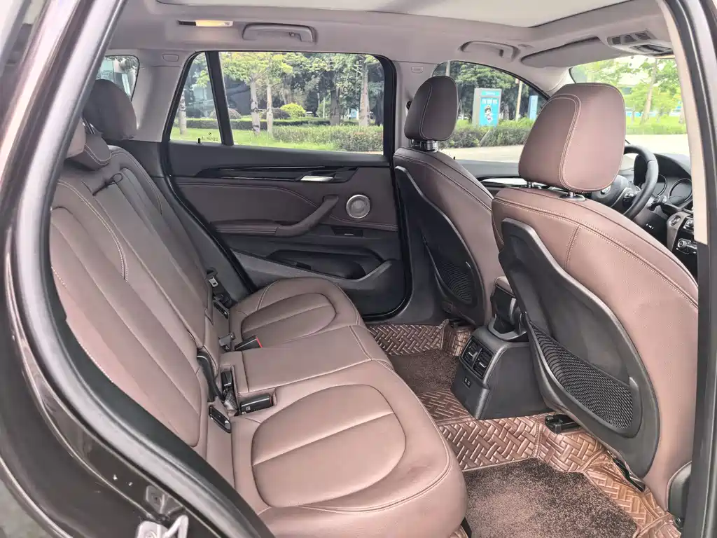 BMW X1 — миниатюра 12