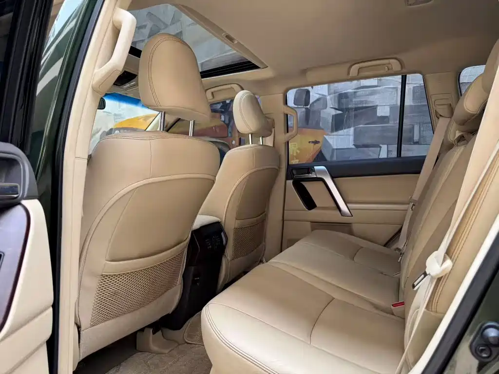 Toyota Land Cruiser Prado 2016 3.5L AT TX-L