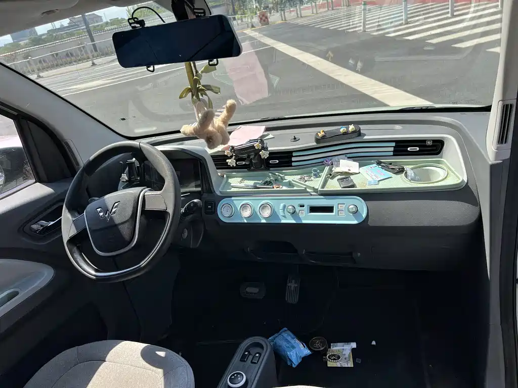 Wuling MINIEV — миниатюра 8