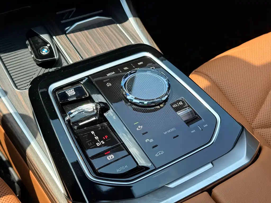 BMW 7 Series 2023 — фото 15