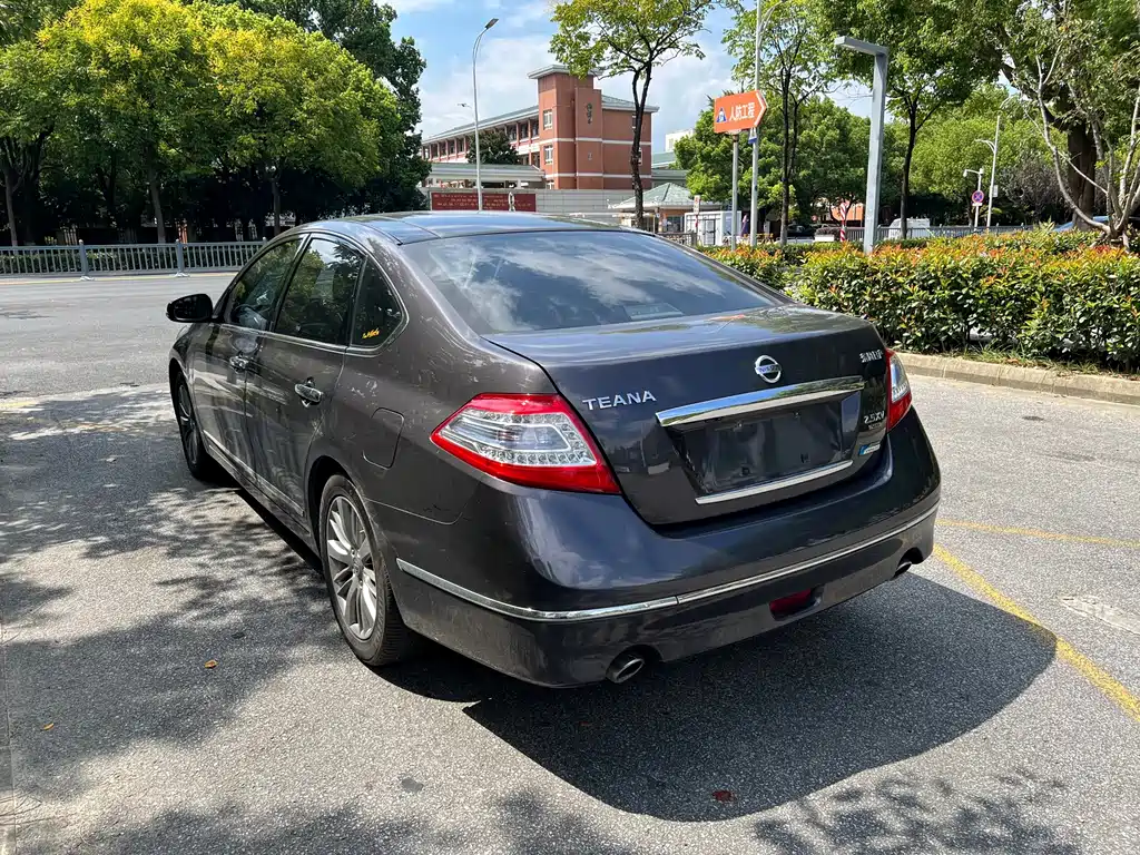 Nissan Teana — миниатюра 5
