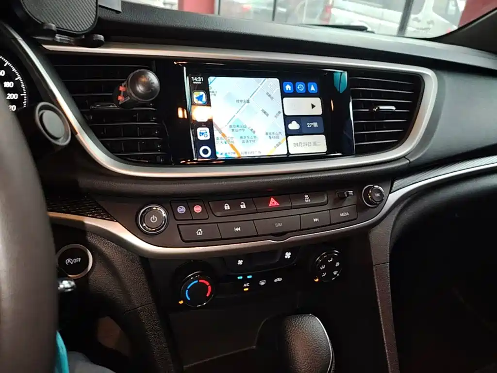Buick Excelle — миниатюра 13