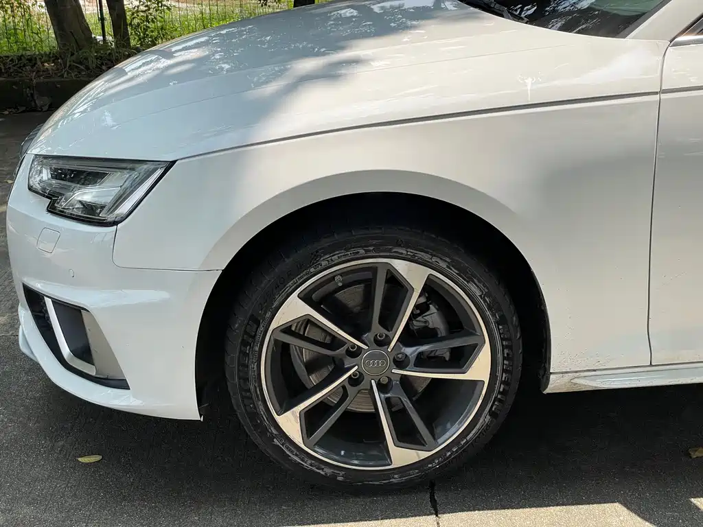 Audi A4L — миниатюра 3
