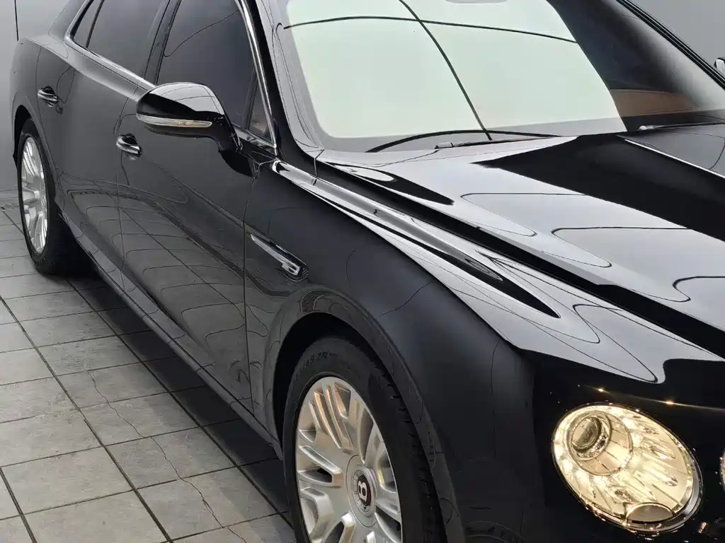 Bentley Flying Spur — миниатюра 3