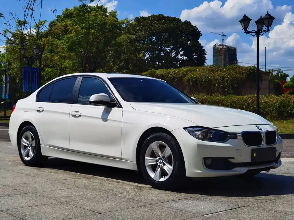 BMW 3 Series — миниатюра 4