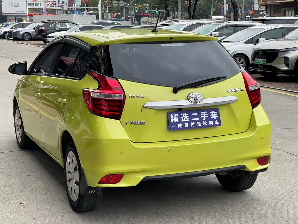 Toyota Yaris L — миниатюра 5