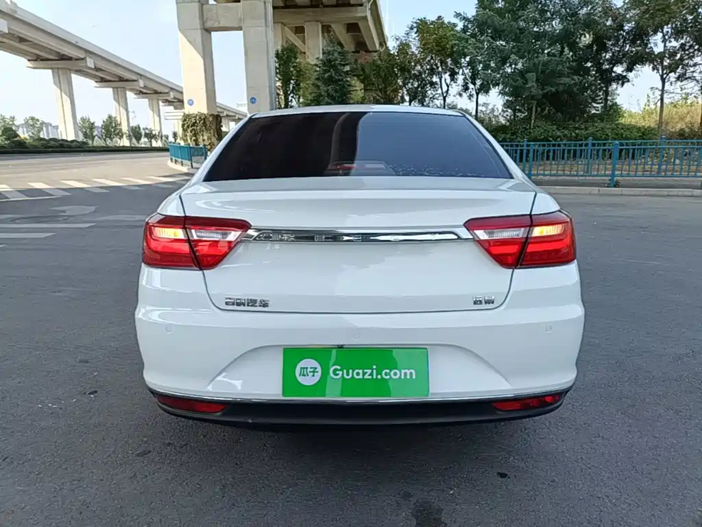 Geely Vision — миниатюра 6