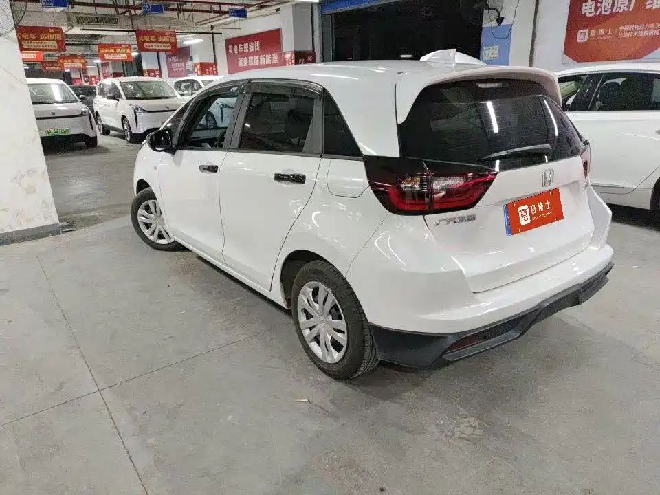 Honda Fit — миниатюра 10