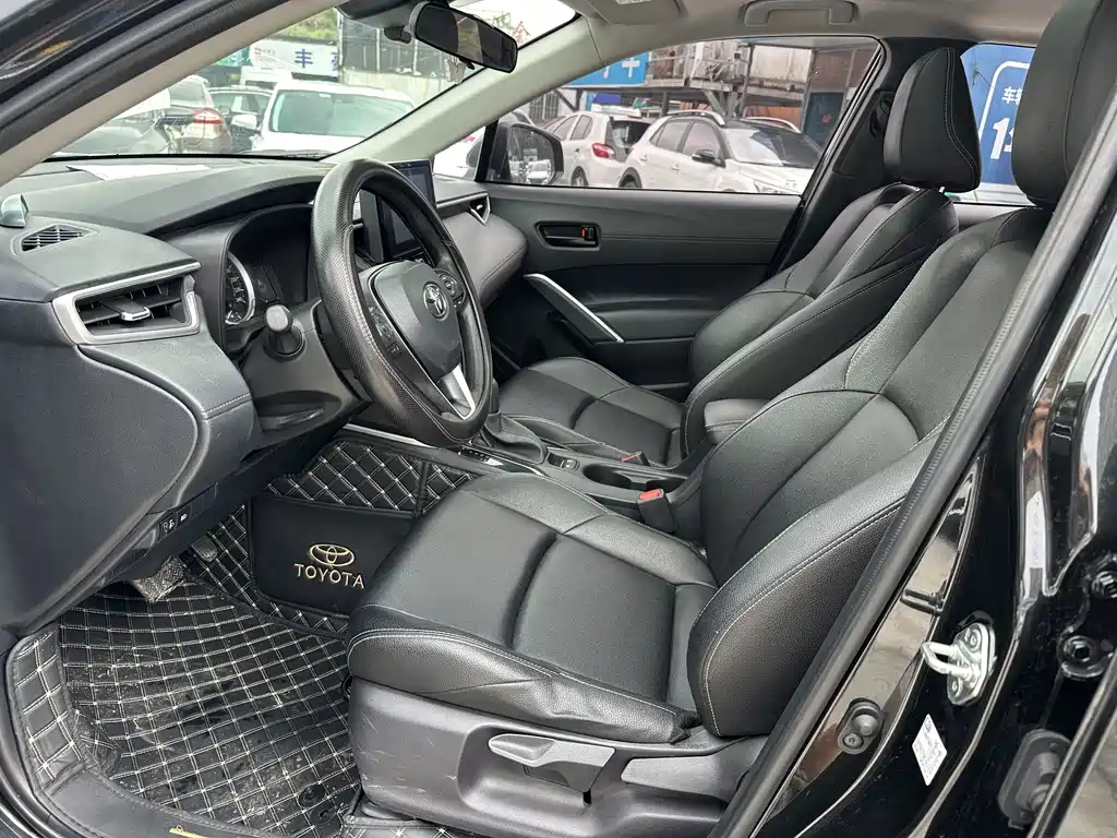 Toyota Frontlander 2023 2.0L CVT Lead