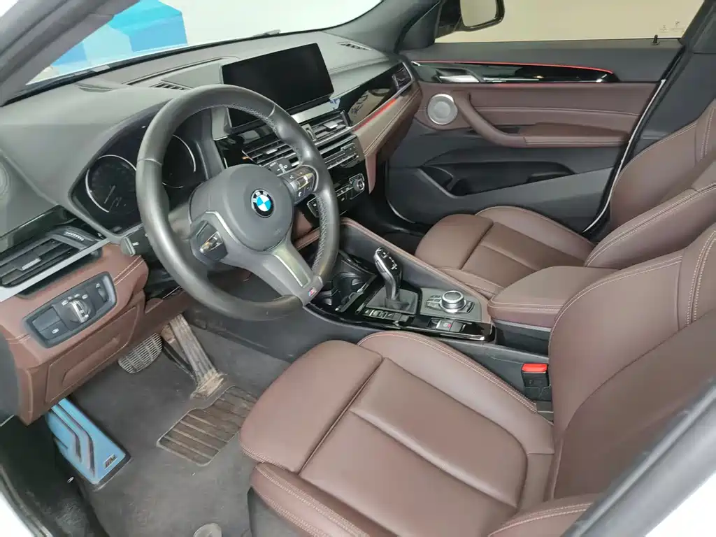 BMW X2 2020 sDrive25i Lead M