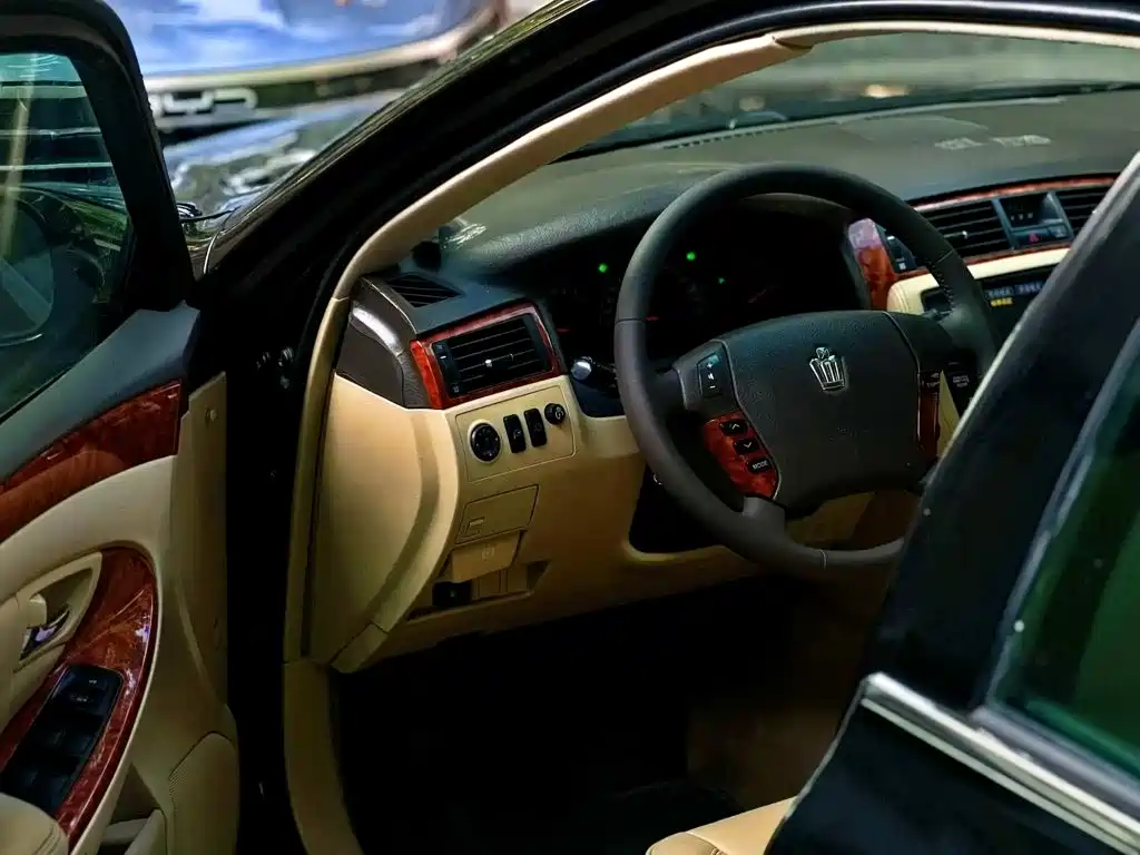 Toyota Crown — миниатюра 11