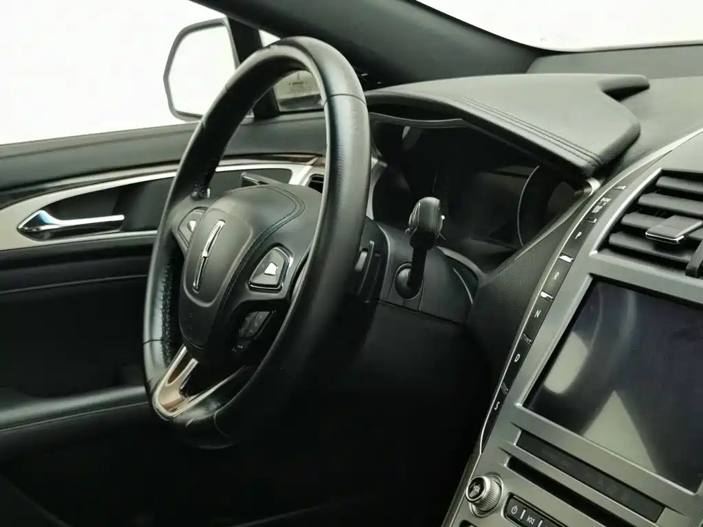 Lincoln MKZ — миниатюра 22