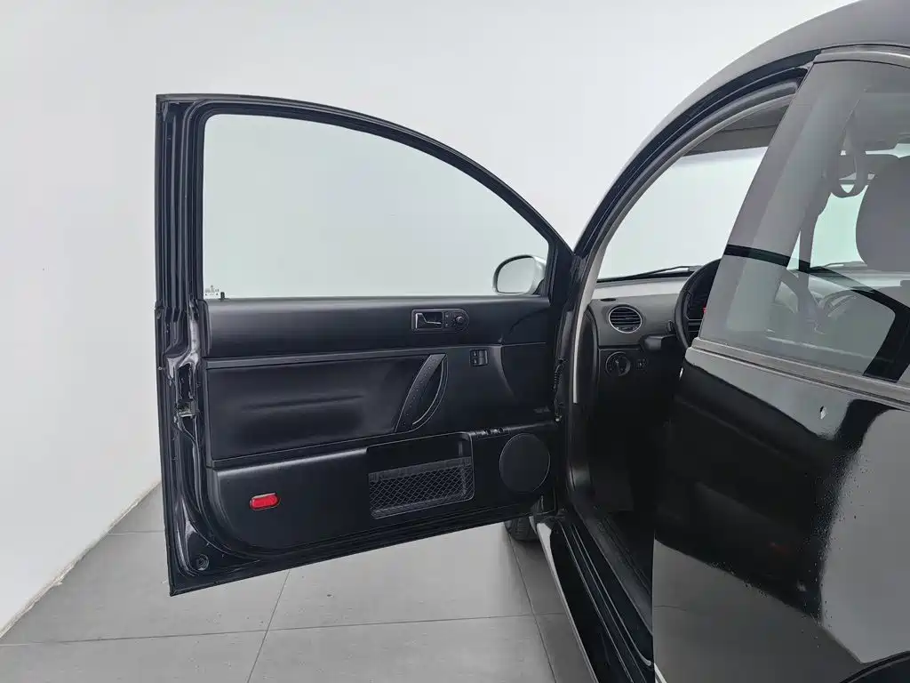 Volkswagen Beetle — миниатюра 8