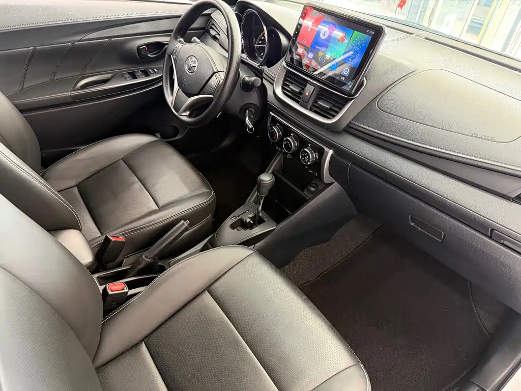 Toyota Yaris L — миниатюра 15