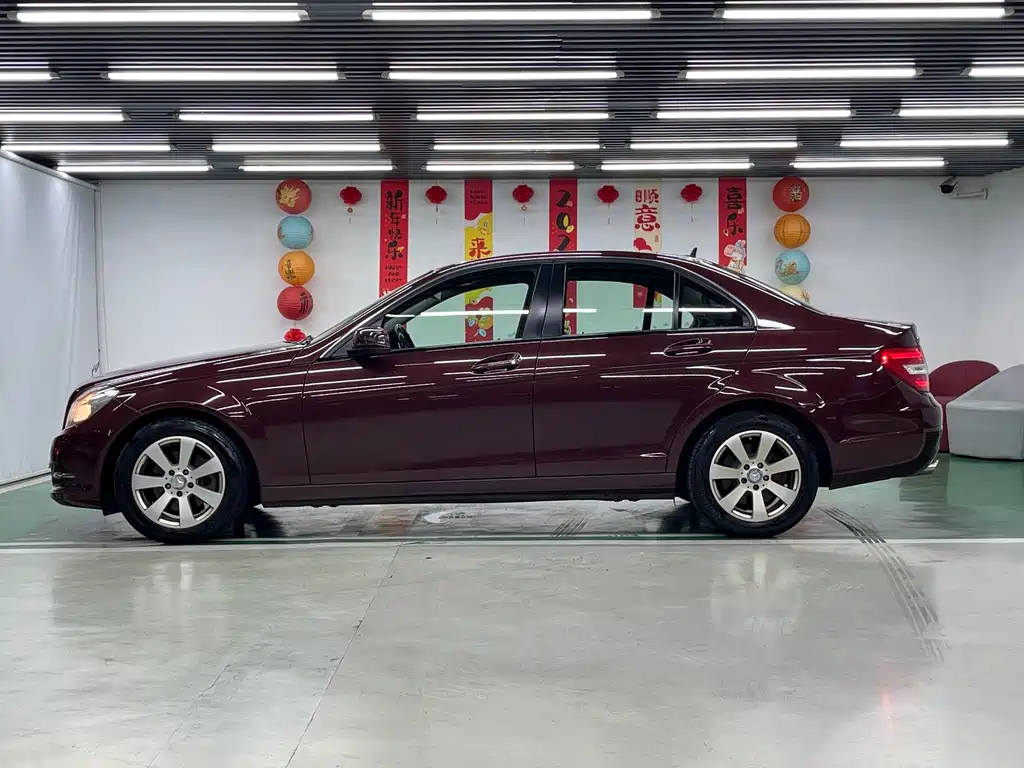 Mercedes-Benz C-Class — миниатюра 4