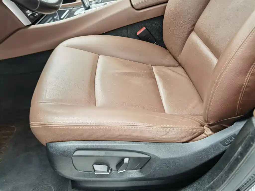 BMW 5 Series GT — миниатюра 20