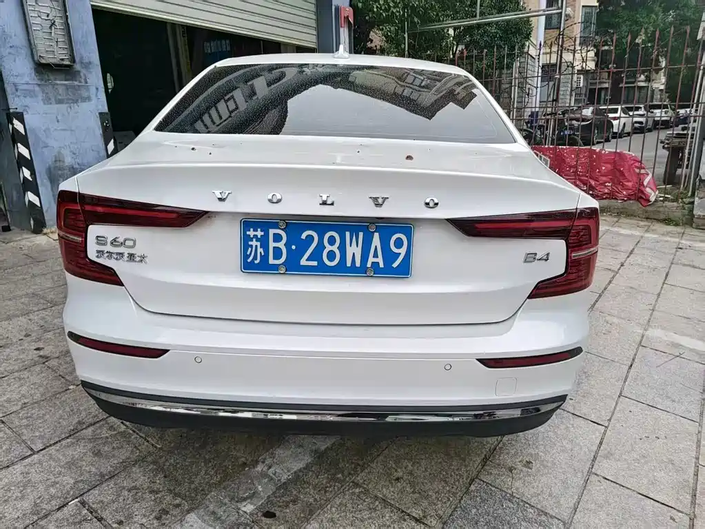 Volvo S60 — миниатюра 5