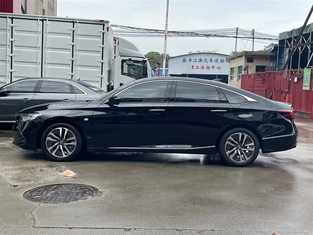 Honda Accord — миниатюра 3