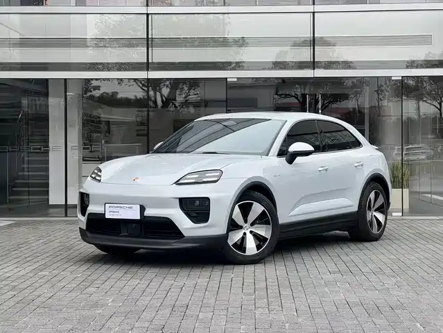 PORSCHE MACAN NEW ENERGY 2025