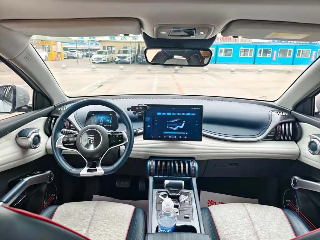 BYD Yuan Plus — миниатюра 9