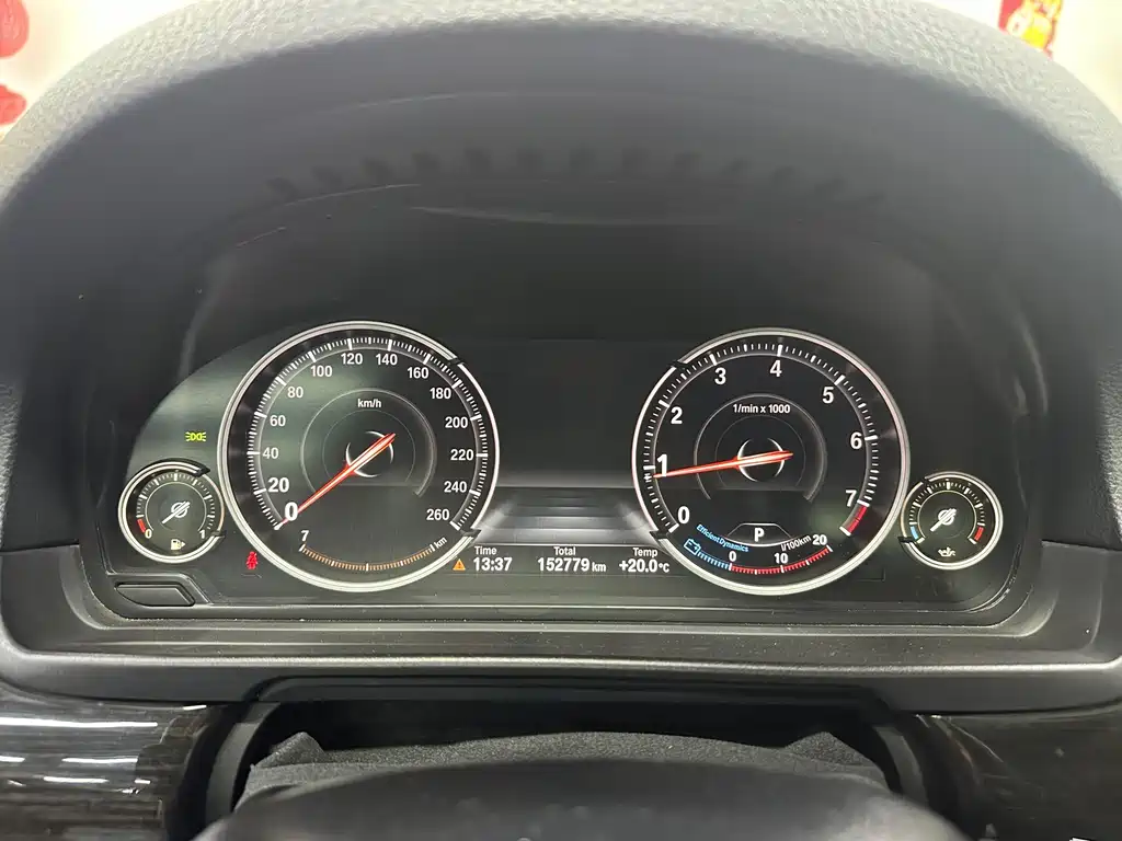 BMW 5 Series — миниатюра 11