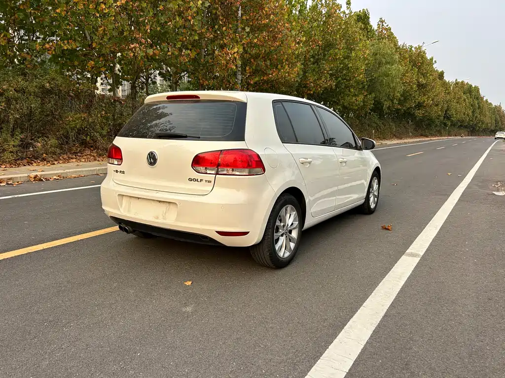 Volkswagen Golf — миниатюра 10