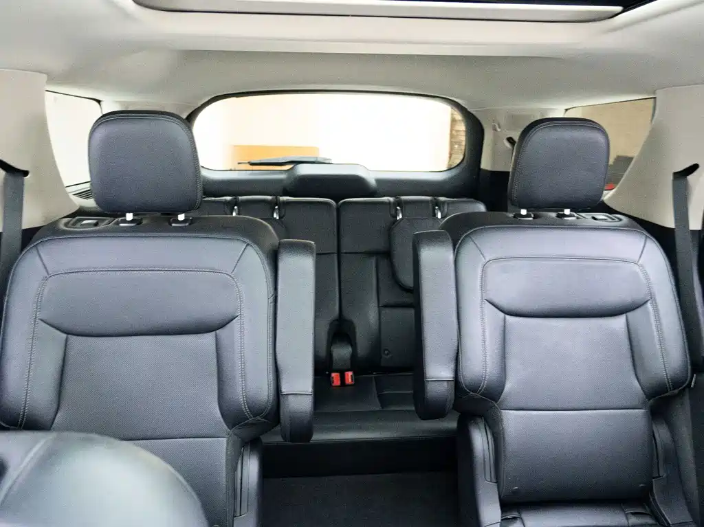 Ford Explorer — миниатюра 22