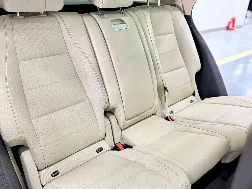 Mercedes-Benz GLE (Import) — миниатюра 5
