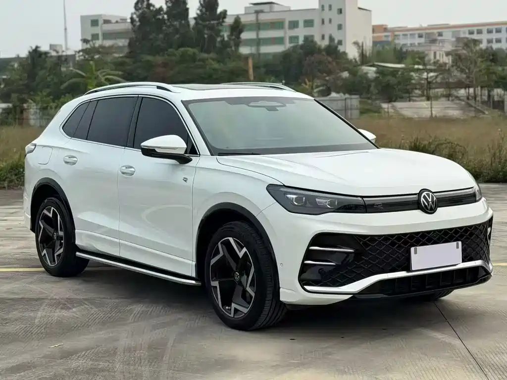 Volkswagen Tiguan L — миниатюра 3