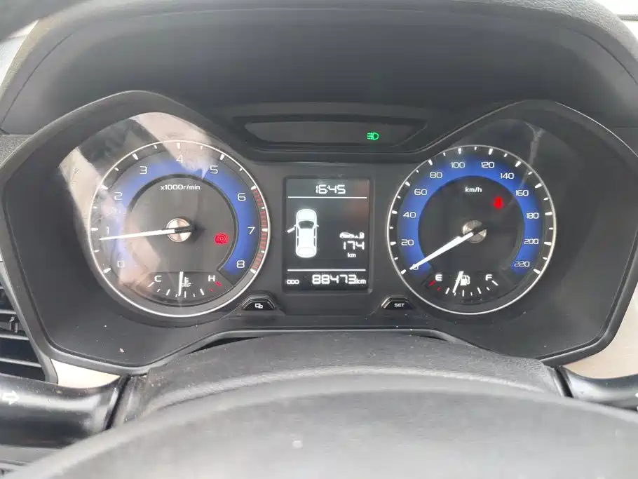 Geely Vision X3 — миниатюра 13