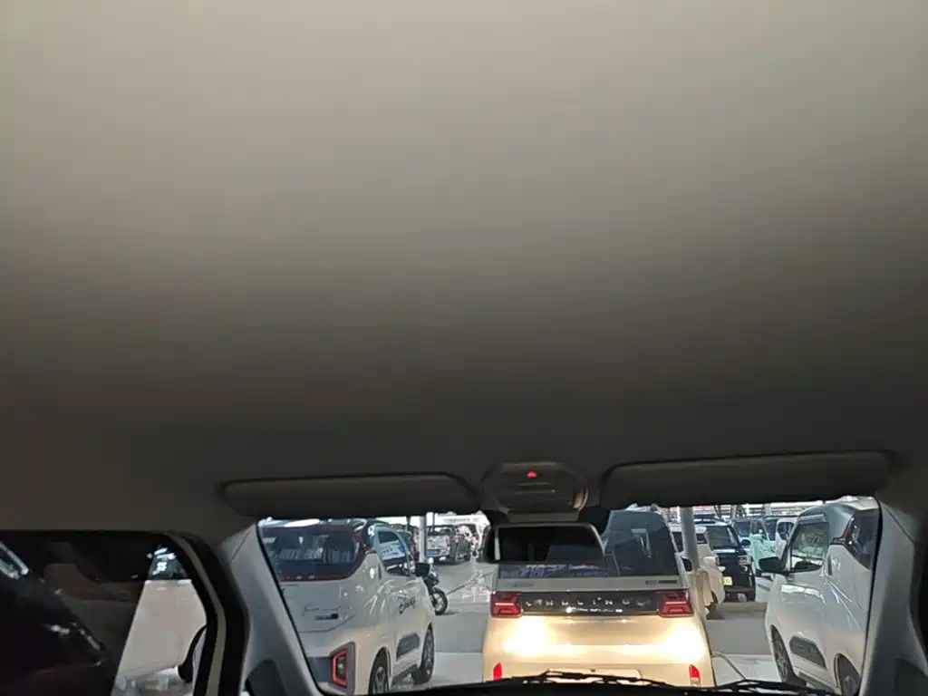 Wuling Nano EV — миниатюра 18