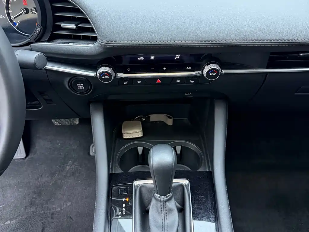 Mazda 3 Axela — миниатюра 12