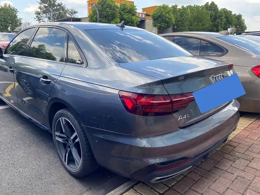 Audi A4L — миниатюра 7
