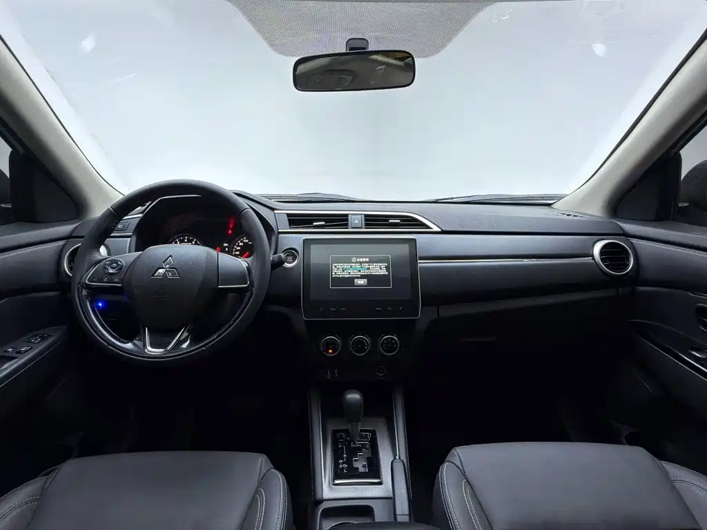 Mitsubishi ASX — миниатюра 12