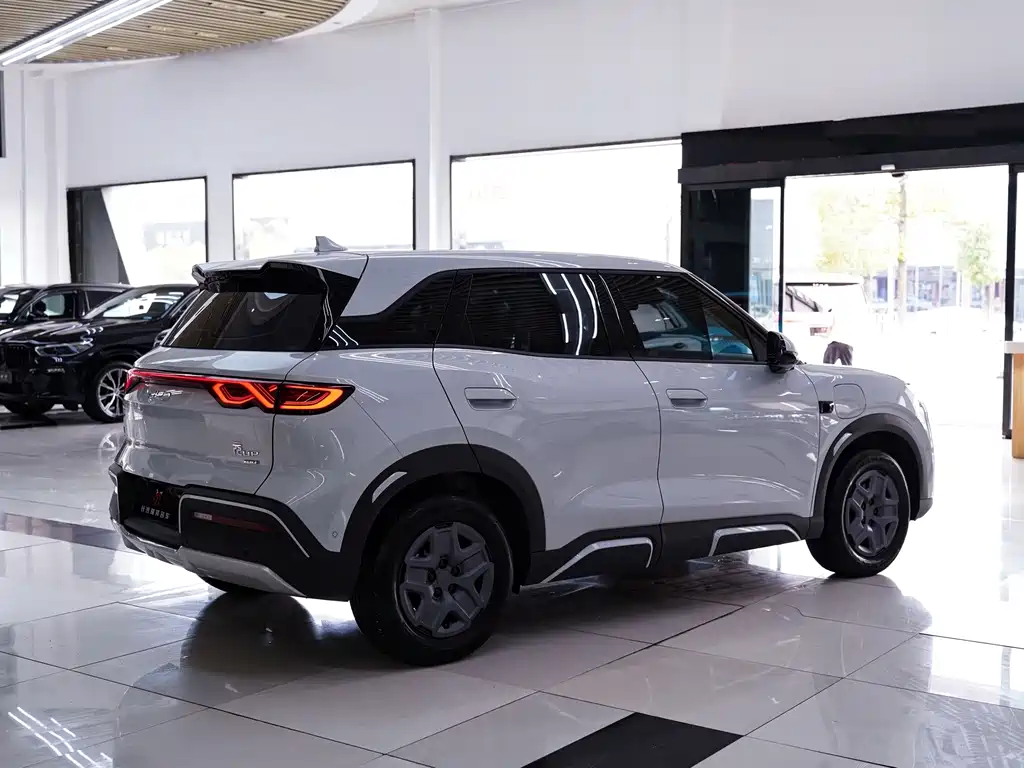 BYD Yuan UP — миниатюра 13