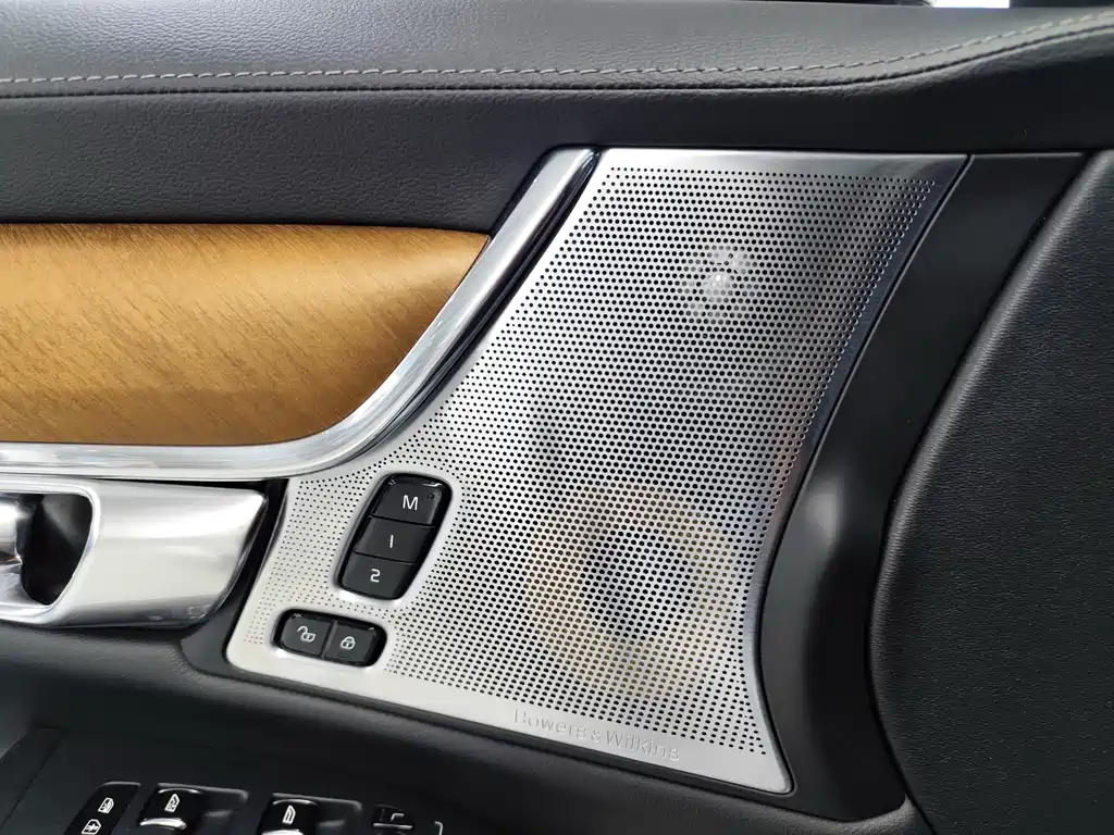 Volvo S90 — миниатюра 7
