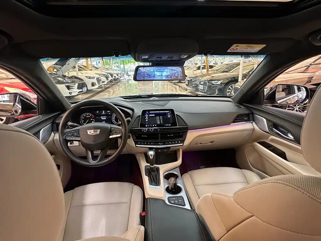 Cadillac CT4 — миниатюра 9