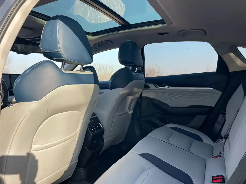 GEELY AUTOMOBILE XINGRUI