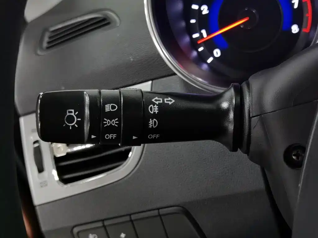 Hyundai Elantra Langdong — миниатюра 21