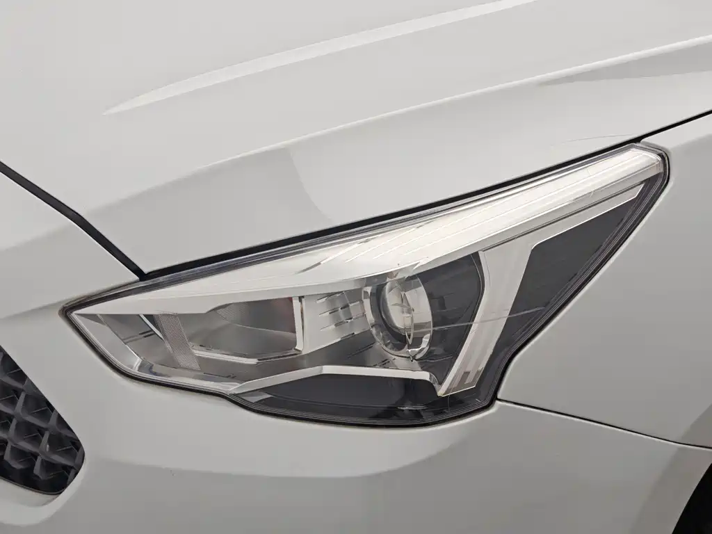 Haval M6 — миниатюра 8