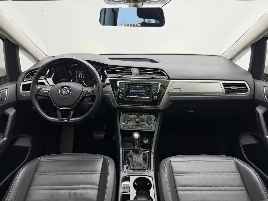 Volkswagen Touran — миниатюра 7