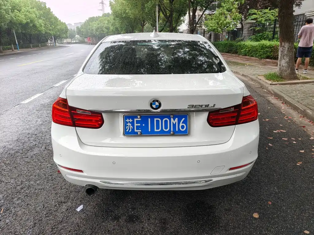 BMW 3 Series — миниатюра 8