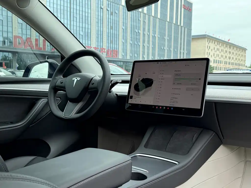 Tesla Model Y — фотографии объявления, Фото 14