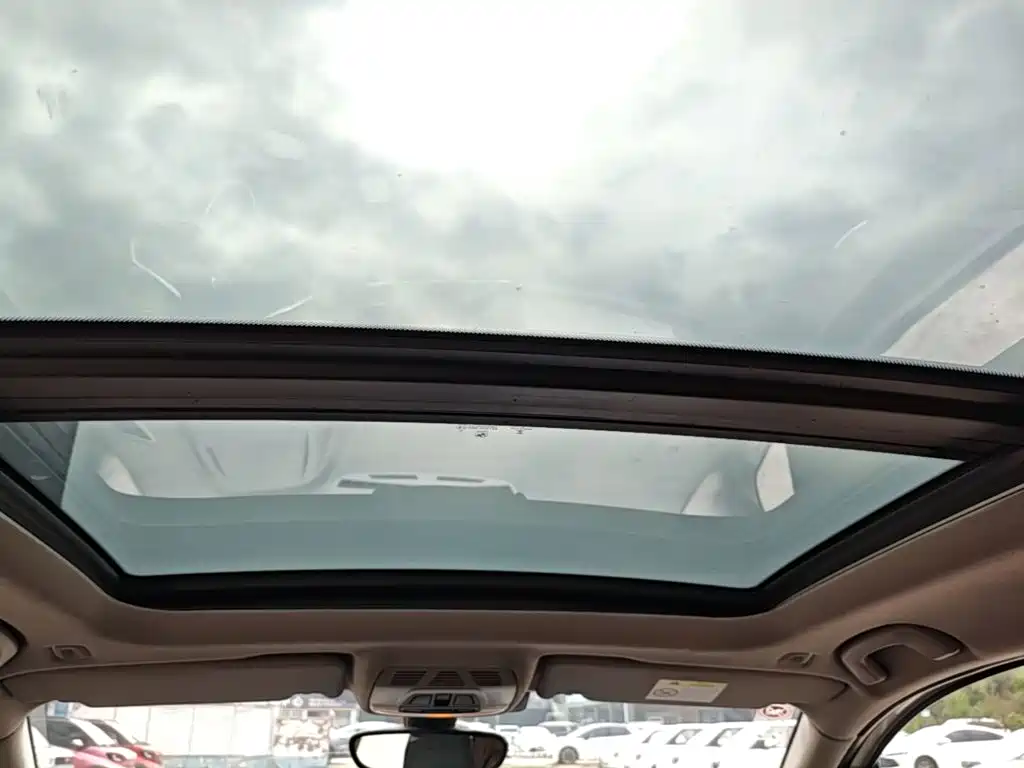 BMW 2 Series Active Tourer — миниатюра 18