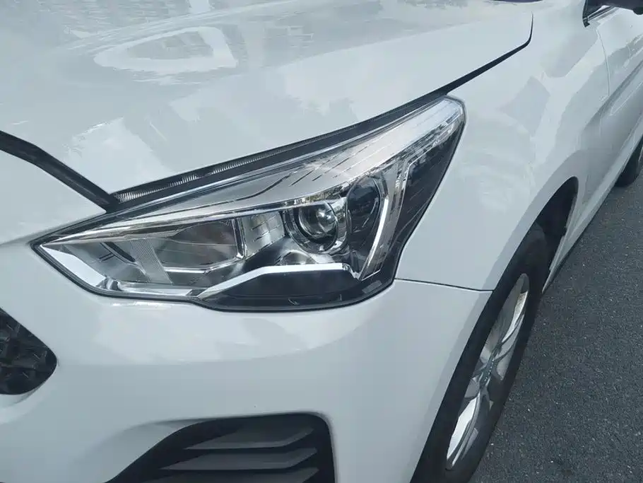 Haval M6 — миниатюра 5