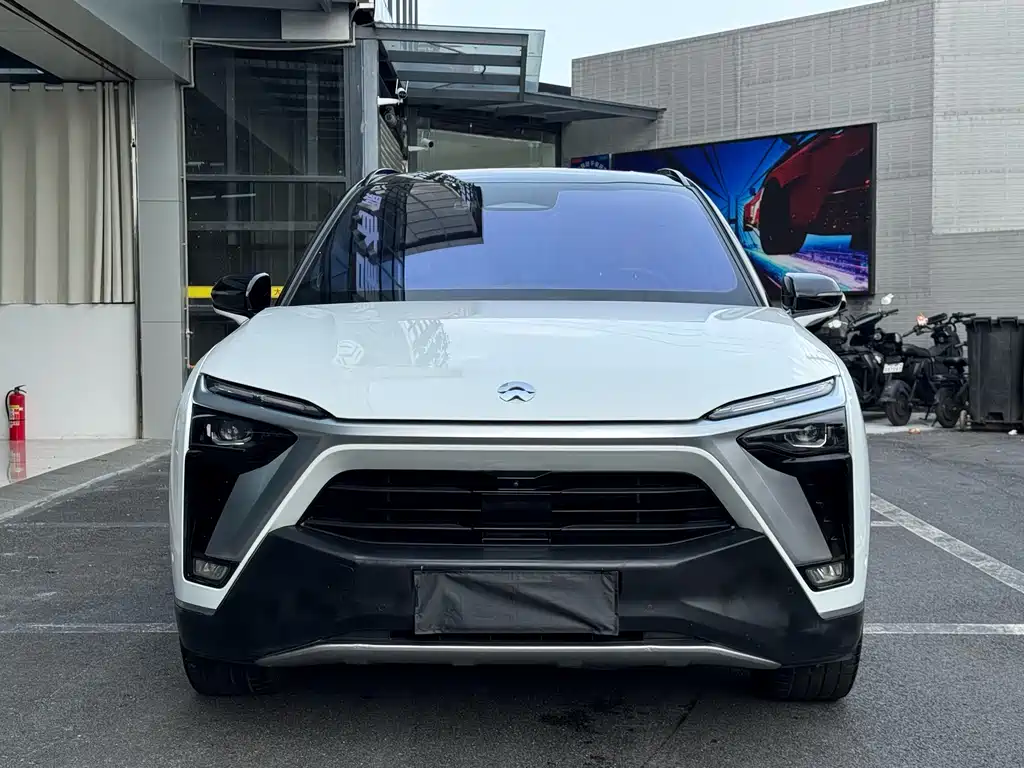 NIO ES8 — миниатюра 3