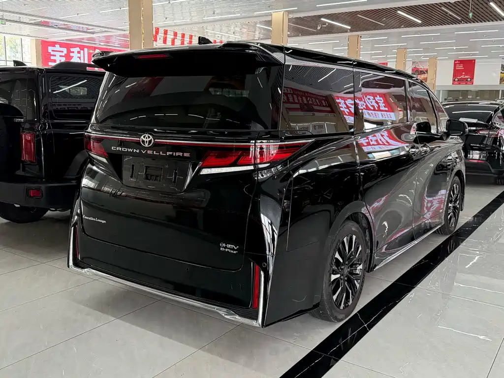 Toyota Vellfire — миниатюра 6